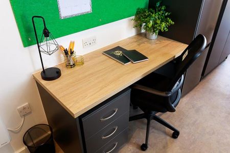 Studio to rent - Photo 2