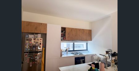 Beautiful Townhouse in Oakhill Estate, Reservoir - Photo 4