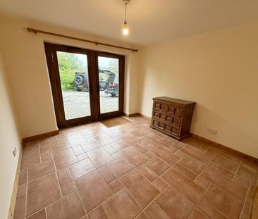 2 bedroom house to rent - Photo 1