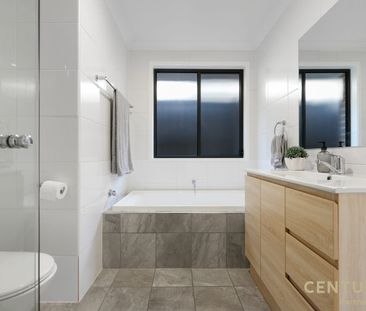 Modern Design & Comfort! - Photo 5