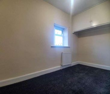 Elm Street, Newsome, Huddersfield, HD4 - Photo 3