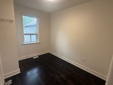 For Lease - 598 Oakwood Avenue, Toronto, Ontario - Photo 5