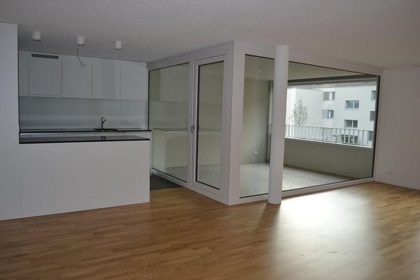 Tolle 4.5-Zimmerwohnung zu vermieten! - Photo 1