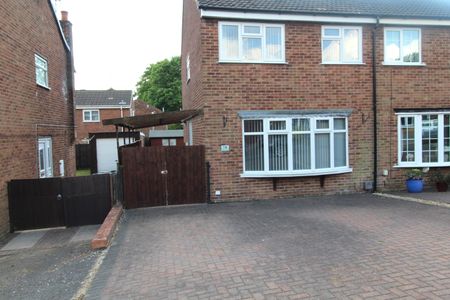 14 Tudor Way, Newhall, Swadlincote, DE11 0HF - Photo 4