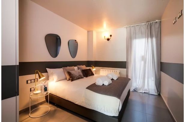 Carrer del Callao, Barcelona, Catalonia 08014 - Photo 1