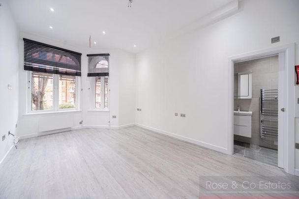 Studio to rent - Photo 1