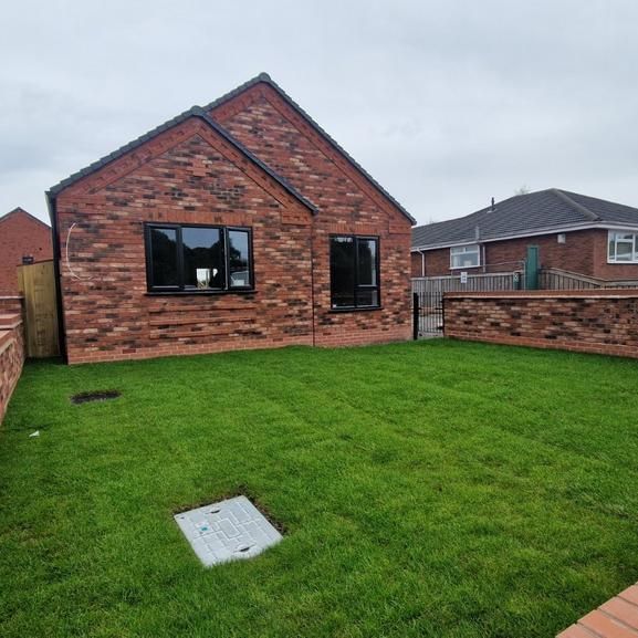 2 bedroom bungalow to rent - Photo 2