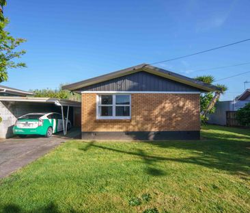 Family Home in Saint Andrews - Photo 5