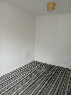 2 Bed Flat, Avonvale Road, BS5 - Photo 1