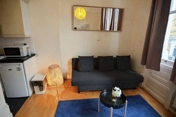 1 Bed Flat, Holland Park Gardens, W14 - Photo 1
