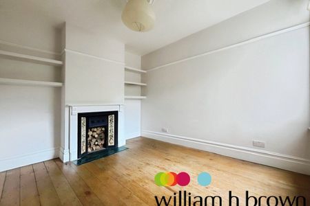 Beaconsfield Avenue - Photo 2