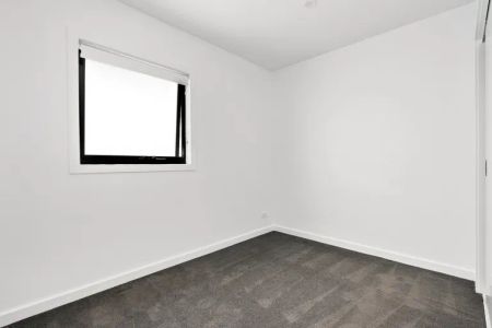 51D William Street, Fawkner VIC 3060 - Townhouse For Rent | Domain - Photo 2