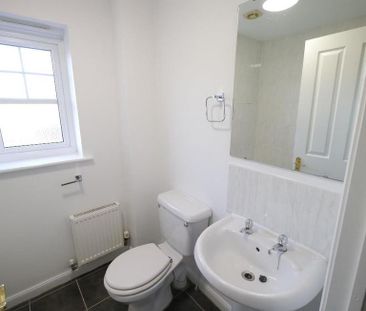 3 bedroom terraced house to rent - Photo 5