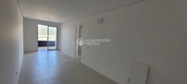 Apartamento com 3 quartos e 85m² para alugar em Centro, Imbituba. - Foto 1