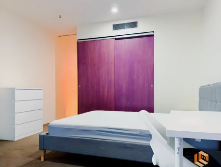 2b1b - Master Bedroom - Photo 5