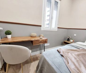 Calle Antonio Toledano, Madrid, Community of Madrid 28028 - Photo 6