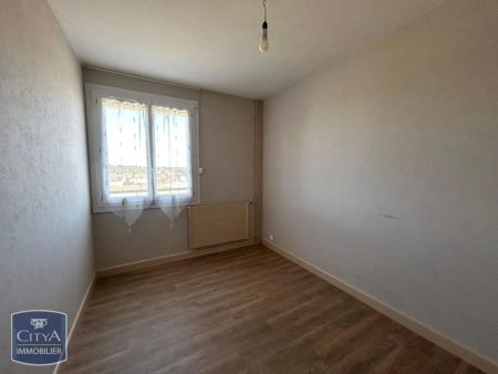 Appartement à louer 4 pièces 83.18m² - Photo 2