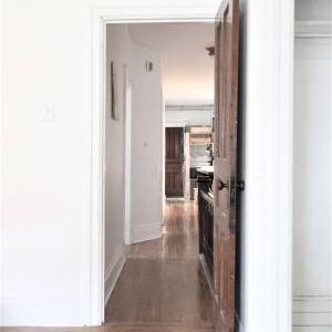 Vintage 2 Bdrm Apt Bloor + Dovercourt - Photo 3