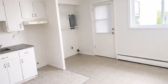 4 ½ LIBRE MAINTENANT - Photo 3