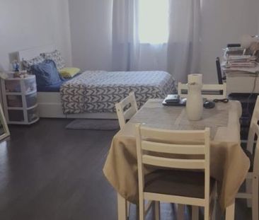 Cession De Bail Studio Côté-des-Neiges - Photo 1