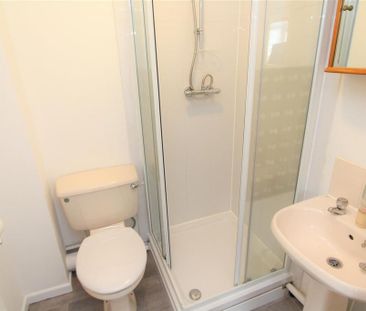 2 bedroom cottage to rent - Photo 1