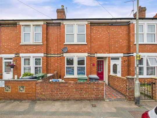 3 bedroom terraced house to rent - Photo 1