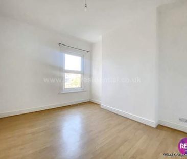 2 bedroom property to rent in Leigh On Sea - Photo 4