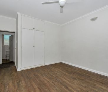 ONLY MINUTES FROM NIGHTCLIFF FORESHORE! - Photo 1