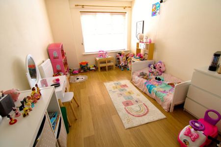 2 bedroom ground floor flat to rent - Photo 3