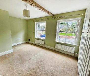 3 bedroom terraced house to rent - Photo 3
