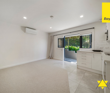 Modern 1-Bedroom Home with Private Courtyard in Prime Orakei Locati... - Photo 3