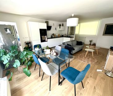 Location Appartement 3 pièces 70m² LILLE 59000 - Photo 2