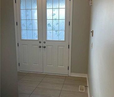 For Lease - 12 Foliage Drive, Brampton, Ontario - Photo 4