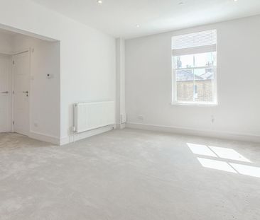 Raynham House, 65a Ware Road, Hertford - Photo 1