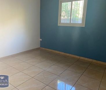 Location Maison 4 pièces 83m² ST PIERRE 97410 - Photo 1