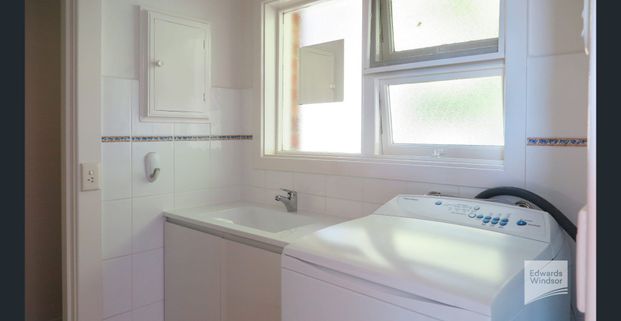 Renovated unit with amazing views! - Photo 1