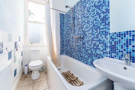 2 bedroom flat to rent - Photo 4