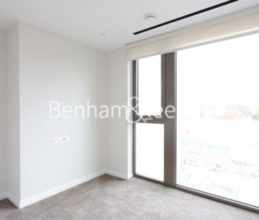 2 Bedroom flat to rent in Saxon House, Kings Road Park, SW6 - Photo 1