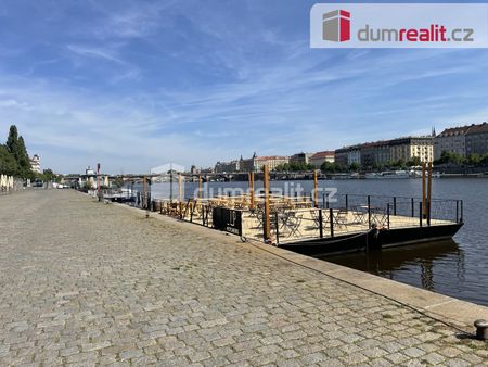 Pronájem bytu 1+kk a garsoniéry 35 m² - Фото 2