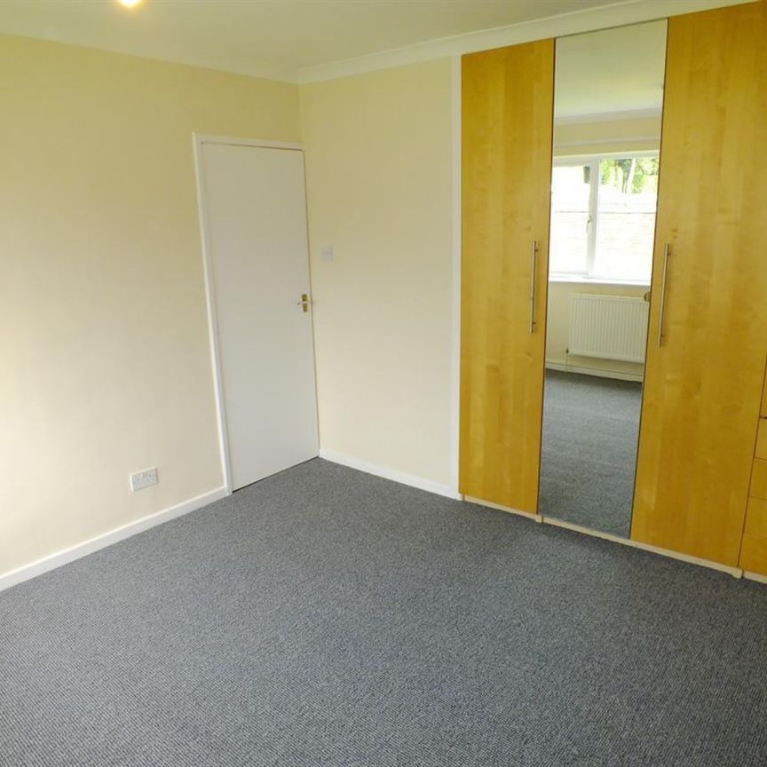 Lane End Croft, Alwoodley, Leeds, LS17 7RR - Photo 1