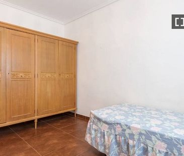 seville, Andalusia 41005 - Photo 5