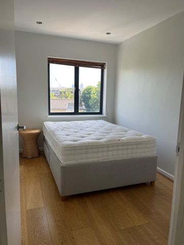 2 Bed Flat, Printers Mews, E3 - Photo 3