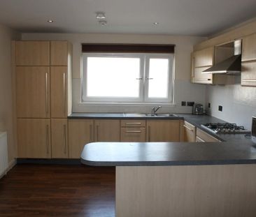 4 bedroom townhouse to rent - Photo 6