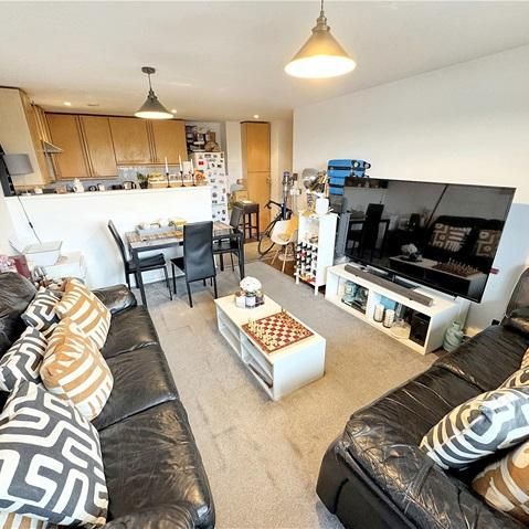 2 bedroom flat to rent - Photo 1