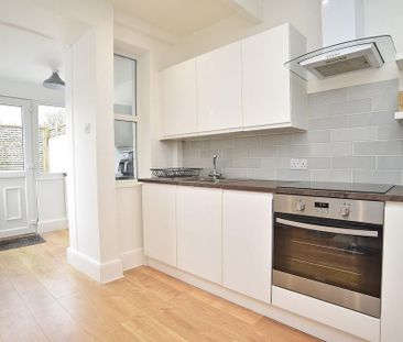 2 bedroom terraced house to rent - Photo 5