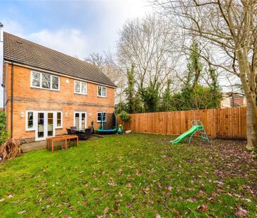 4 bedroom detached house to rent - Photo 3