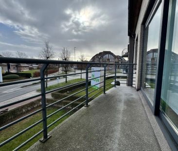 Instapklaar appartement met autostaanplaats te huur in Koekelare - Photo 1