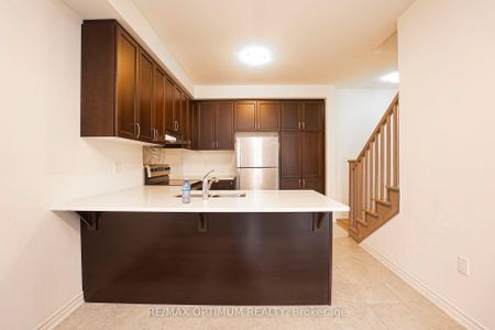 For Lease - 167 Keppel Circle, Brampton, Ontario - Photo 4