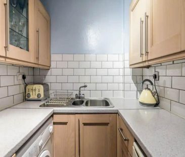 1 bedroom flat to rent - Photo 6