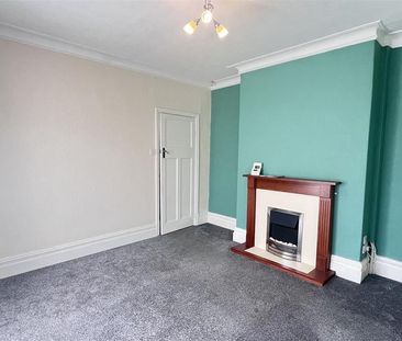 2 bedroom detached bungalow to rent - Photo 2